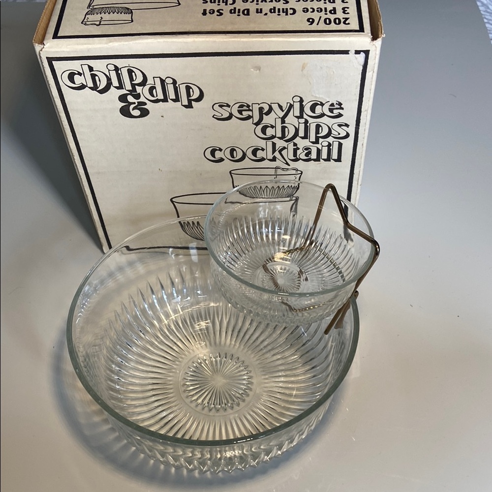 Vintage Clear Glass Chip & Dip set. New in box.